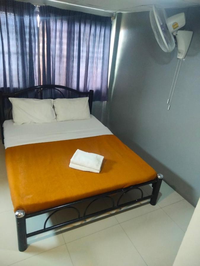 Traveller Inn Hotel Chiang Mai Extérieur photo
