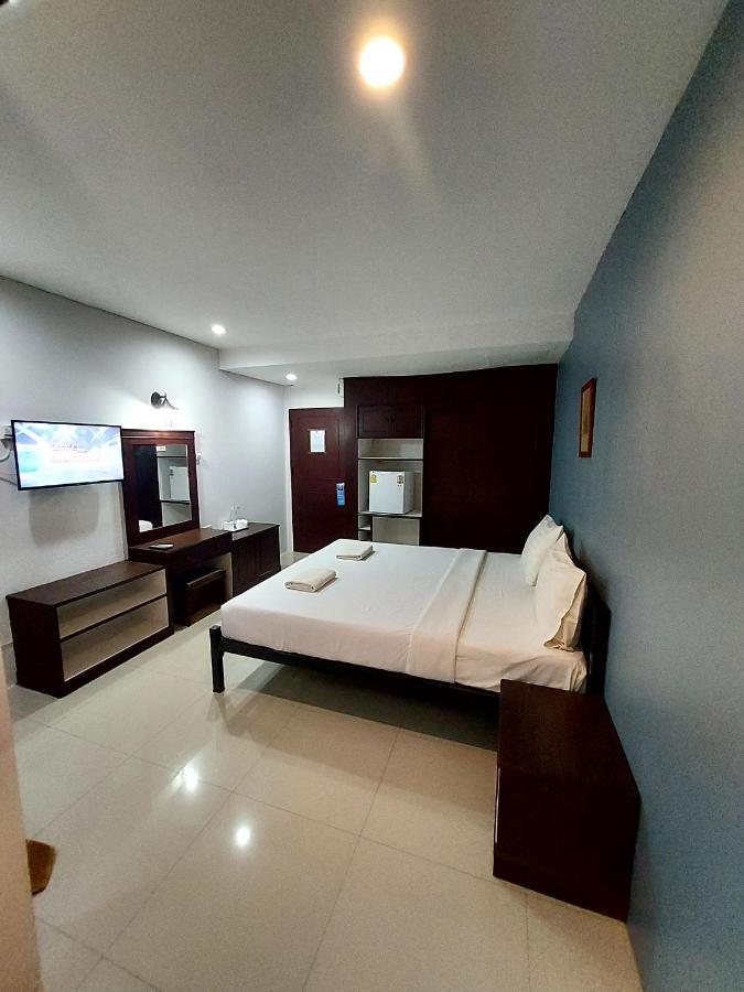 Traveller Inn Hotel Chiang Mai Extérieur photo